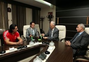 Koçak'tan Seven'e destek